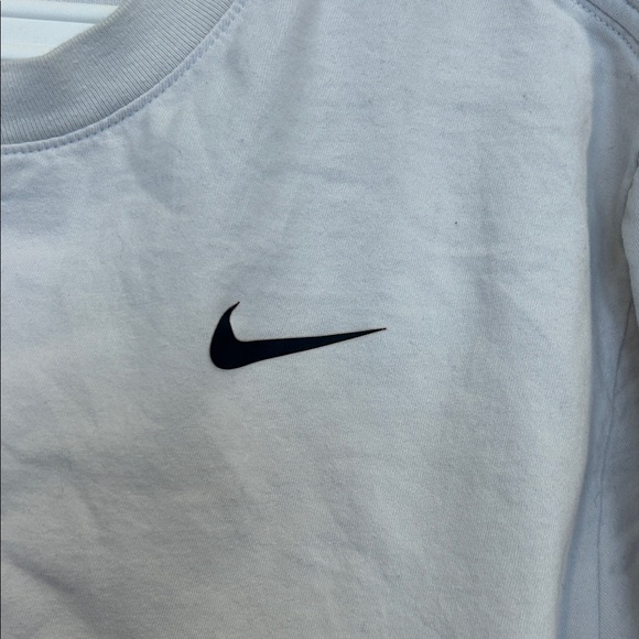 Nike Men's Soft Gray Short Sleeve Tee - Picture 3 of 3